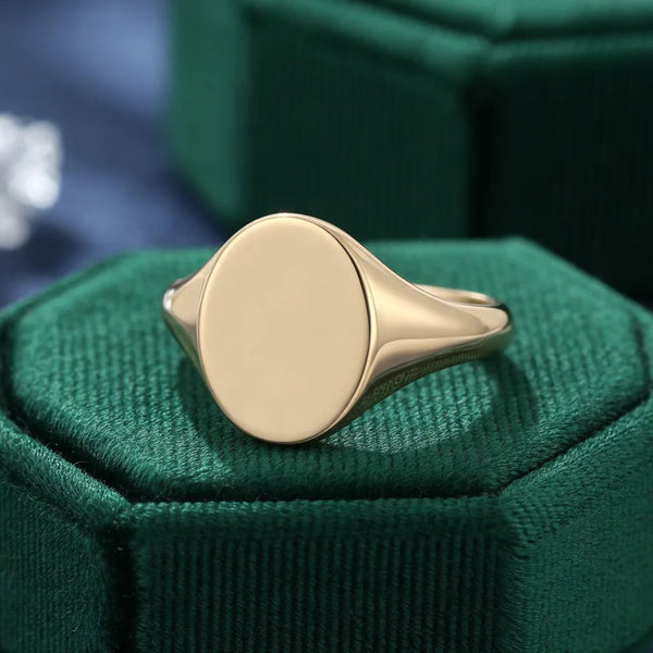Oval gold signet ring, design preview